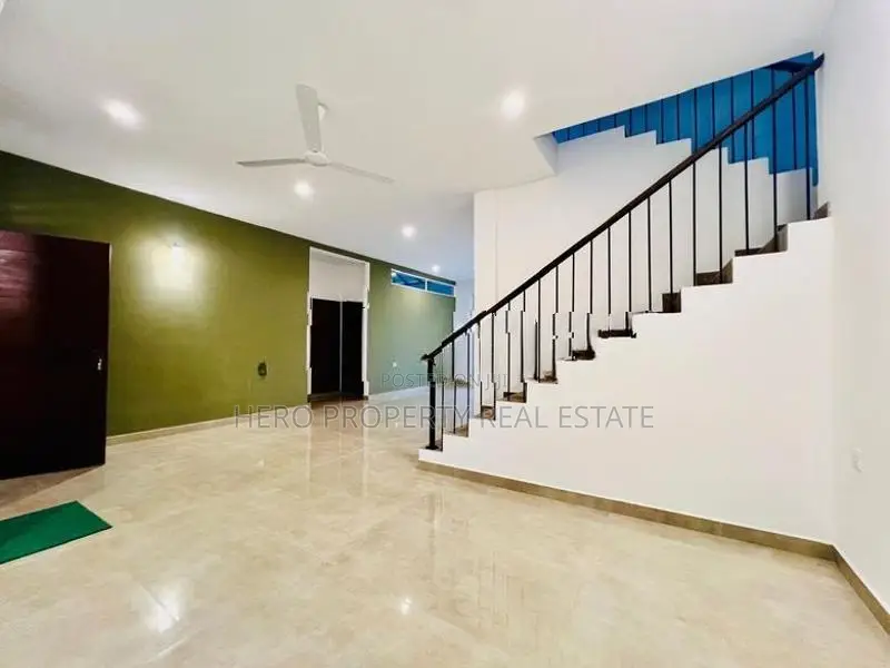 Luxury House for Rent in Athurugiriya