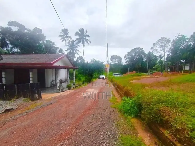 සුපරි ඉඩමි කෑබෑල්ලක් විකිනිමට කොටිටාව හොරන මාර්ගයේ පෙනමාර්ගයේ