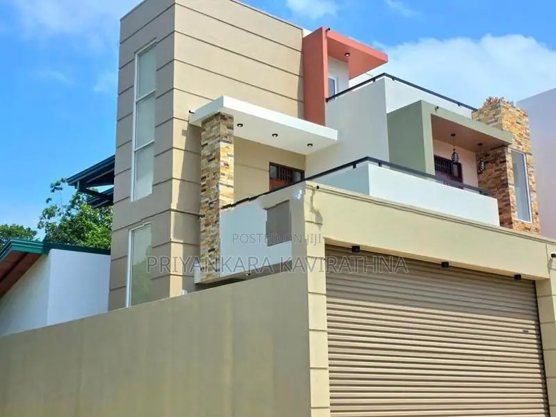 Mordern Two Storied Luxury House in Piliyandala