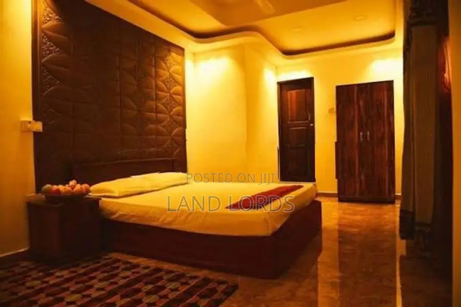 Fully Furnished 31 Rooms Hotel in Borella Colombo 8 FOR RENT