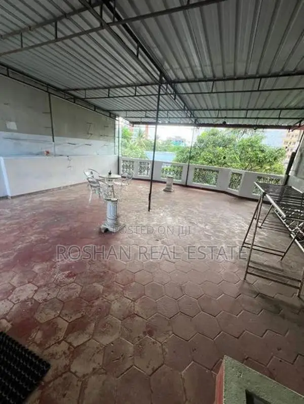 SPACIOUS 2 STORIED HOUSE FOR RENT WELLAWATTA COLOMBO 6 AB2699