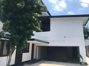 10+ parkings House For Rent Facing 5th Lane Colombo 03 [ 641C ]