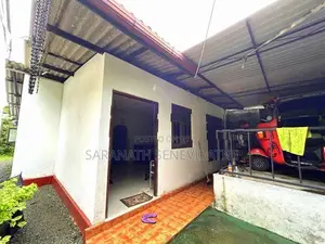 Land With House For Almost Perch Value - Battaramulla Talahena Jaya Mw