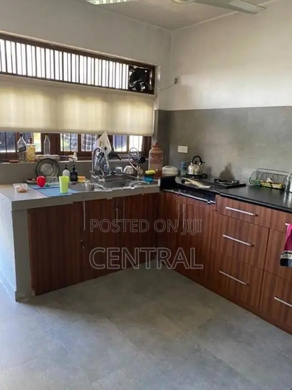 11 Bedroom House + 2 Apartments for Sale – Wattala (C7-9117)