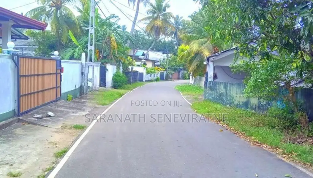 House For Land Value - Stalmaj Housing Scheme Pragathi Mw Athurugiriya