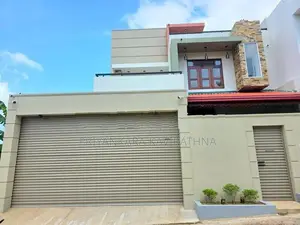 Mordern Two Storied Luxury House in Piliyandala