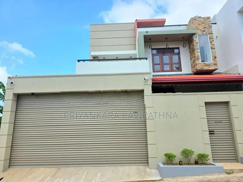 Mordern Two Storied Luxury House in Piliyandala