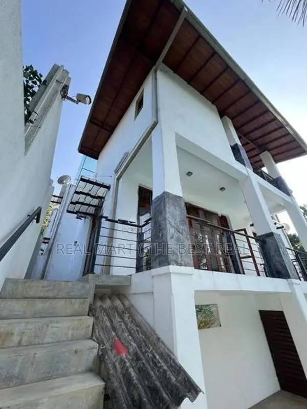 KAHATHUDUWA : 4-AC-BR (17.5P) LUXURY HOUSE FOR SALE