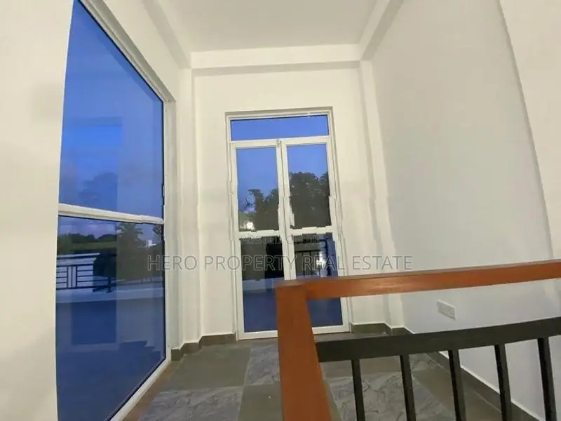 HAS205 - Luxury Elegant House for Sale in Piliyandala