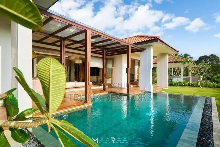 Kaduwela 04BR Luxury Villa For Sale (NK107734)