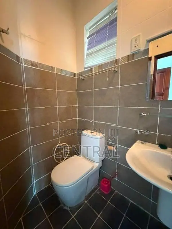 Furnished Apartment for Sale in Colombo 05 (C7-10256)