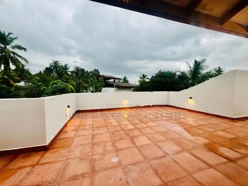 Luxury House for Rent in Athurugiriya
