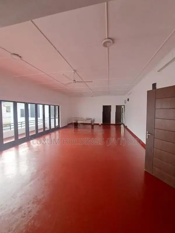 10+ parkings House For Rent Facing 5th Lane Colombo 03 [ 641C ]
