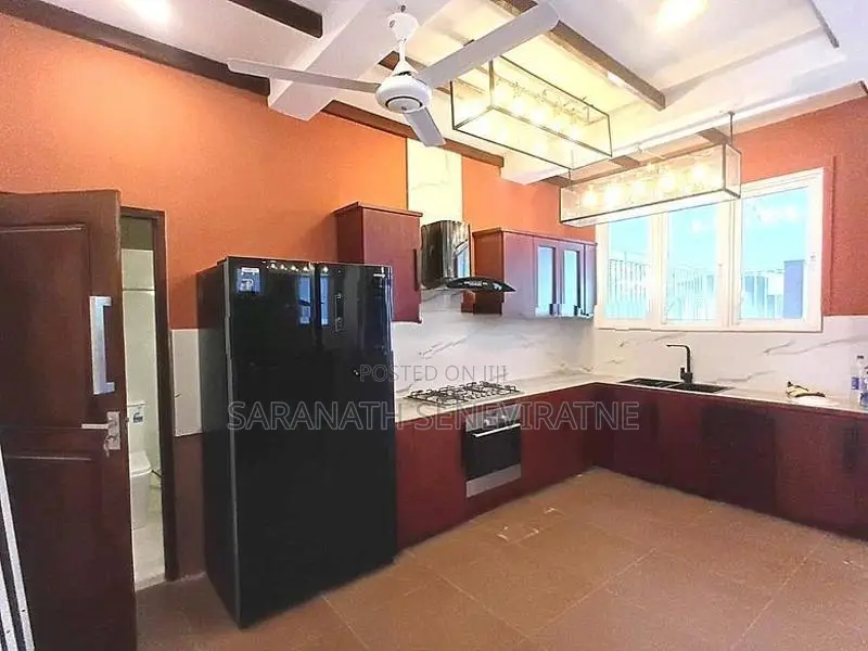 Luxury House With Pool - Semi Furnished Electronics SOLAR Ja-Ela