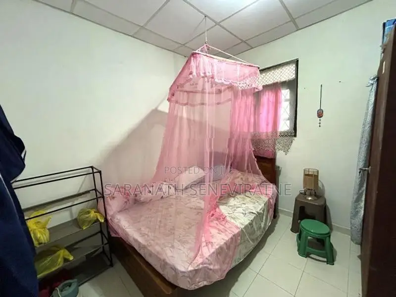 Land With House For Almost Perch Value - Battaramulla Talahena Jaya Mw