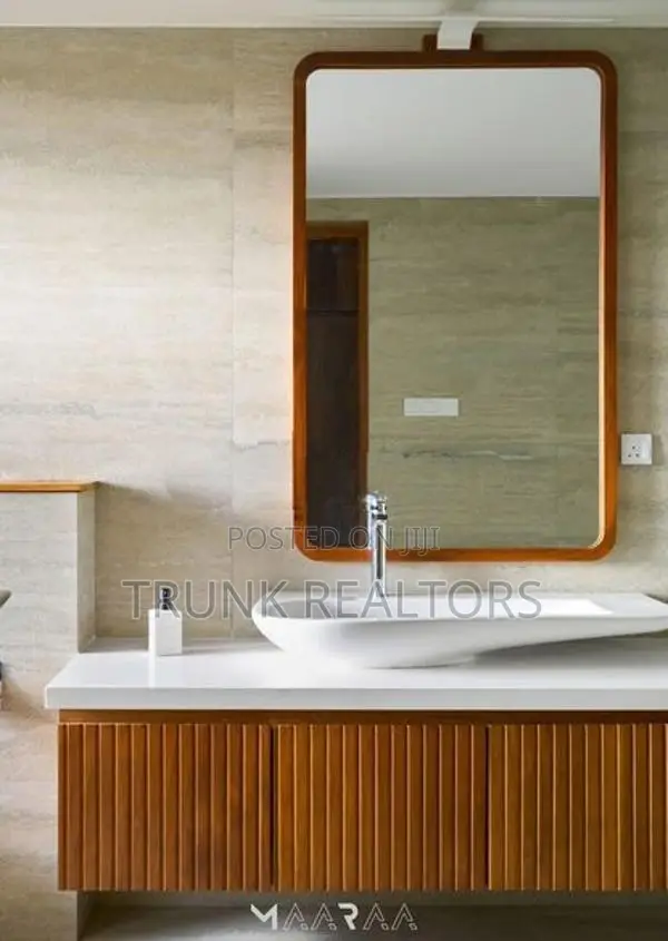 Kaduwela 04BR Luxury Villa For Sale (NK107734)