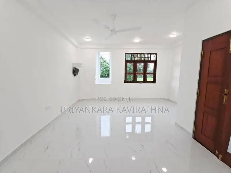 Mordern Two Storied Luxury House in Piliyandala