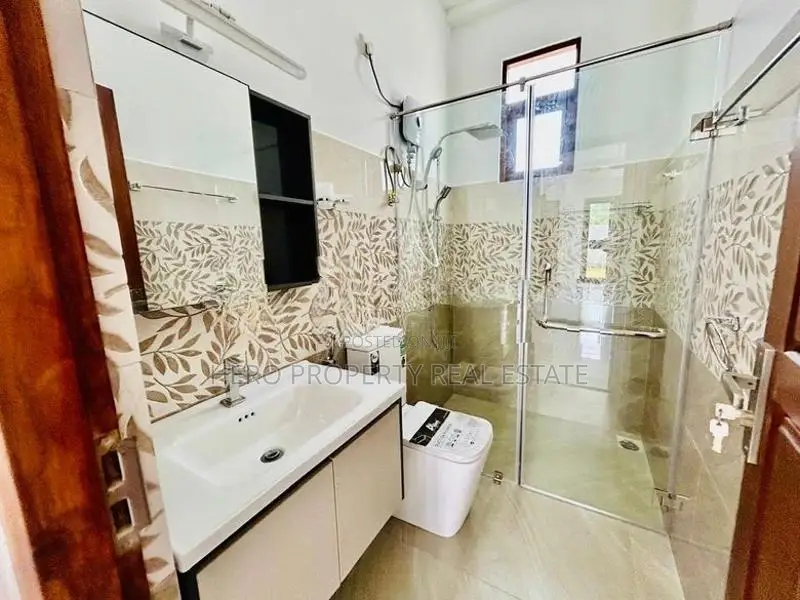 Elegant Stunning House for Sale in Athurugiriya