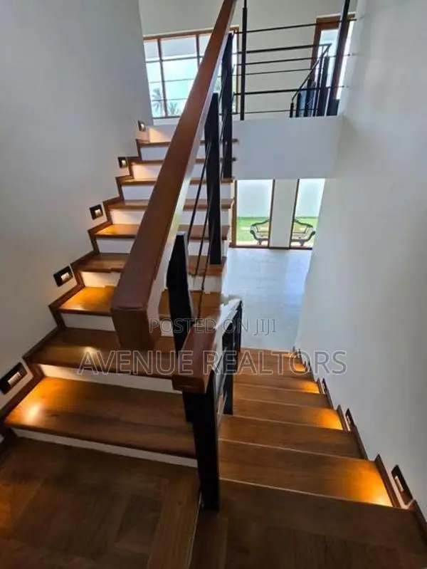 3BR House for Sale in Rawathawatta, Moratuwa (HS4744)