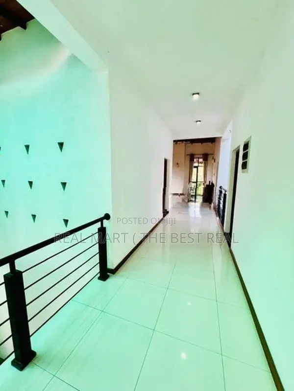 KAHATHUDUWA : 4-AC-BR (17.5P) LUXURY HOUSE FOR SALE