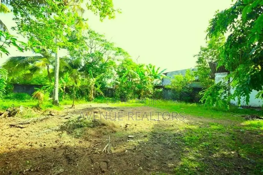 21 Perch Land for Sale in Lakshapitiya, Moratuwa (LA4746)