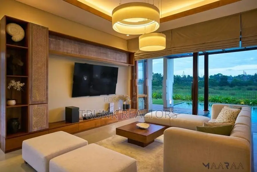 Kaduwela 04BR Luxury Villa For Sale (NK107734)