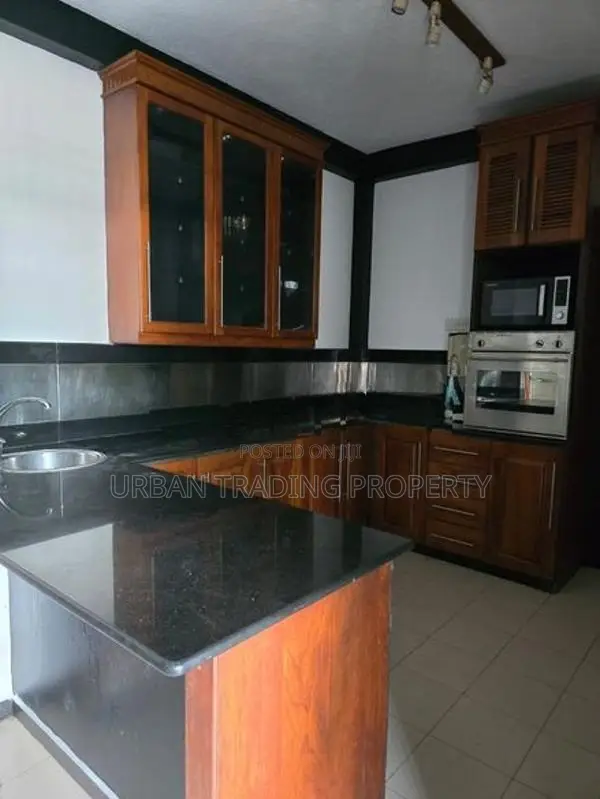 Fully Furnished 8-BEDROOM VILLA FOR RENT - KALUBOWILA, DEHIWALA