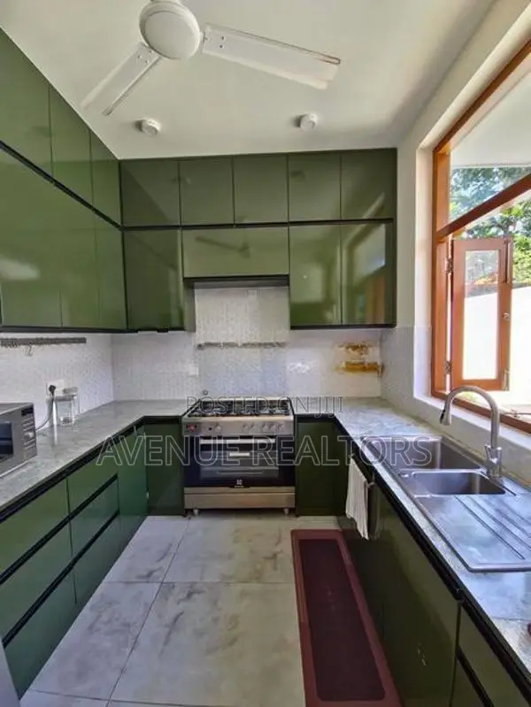 3BR House for Sale in Rawathawatta, Moratuwa (HS4744)