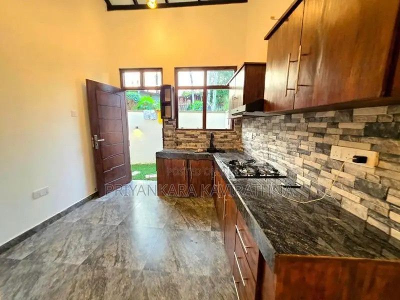 Brand New Mordern Single Storied House in Diyagama