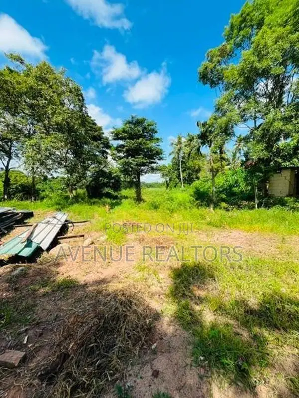 5 Acre Land for Sale in Wennappuwa (LA4747)