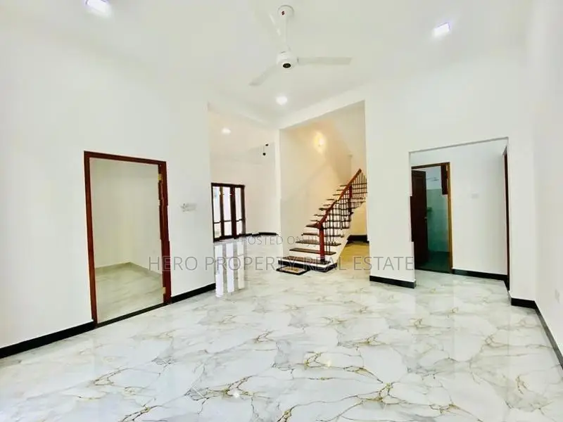 HAS203 - Luxury House for Sale in Piliyandala