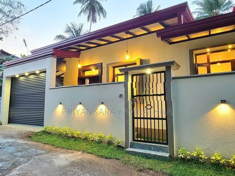 Brand New Mordern Single Storied House in Diyagama