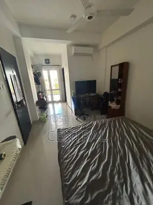 Apartment for Sale in Treasure Trove, Colombo 08 (C7-10262)