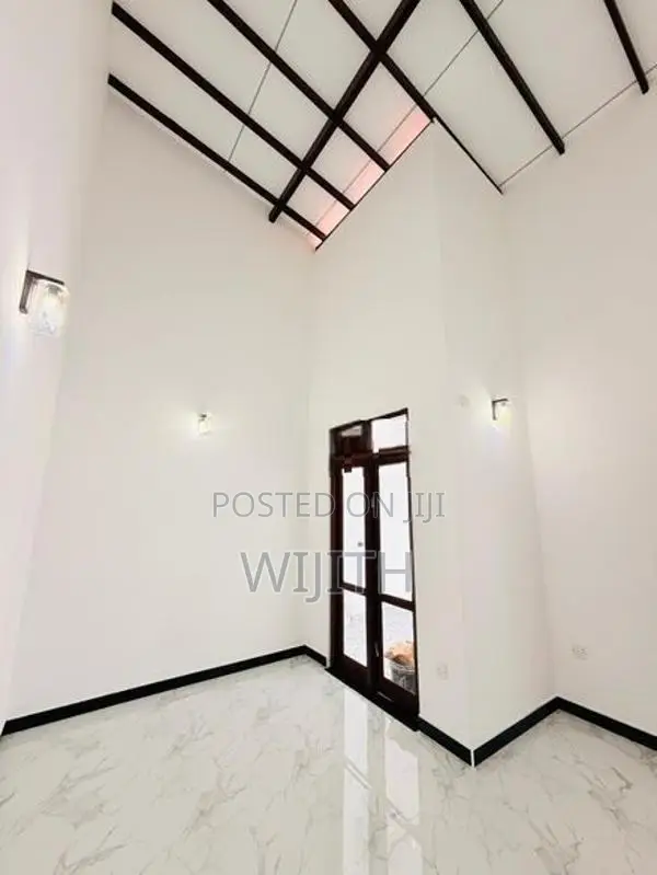 ලස්සන ණවමාදිලියේ තනිමහල් නිවසක් විකිනිමට කොටිටාවෙි කිරිවත්තුඩුව .