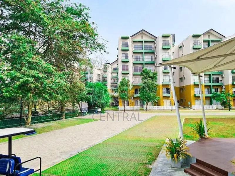 Furnished Apartment for Sale in Ariyana Resort, Athurugiriya (C7-10265