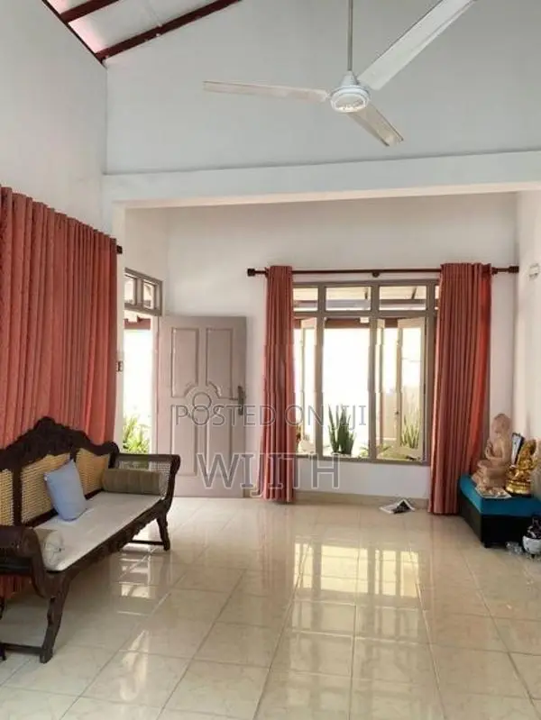 පදිංචියට සෑදු ළස්සන තනි මහල් නිවසක් විකිණීමට කොටිටාව