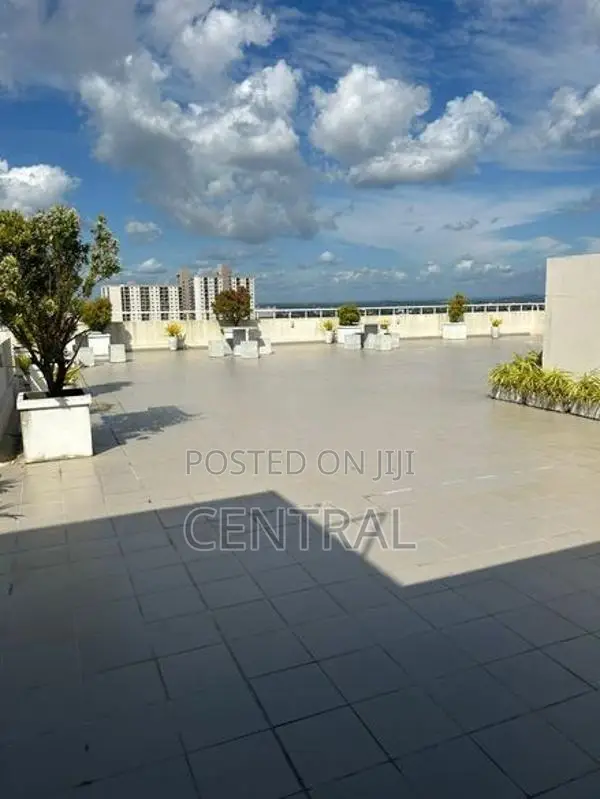 Apartment for Sale in Treasure Trove, Colombo 08 (C7-10262)