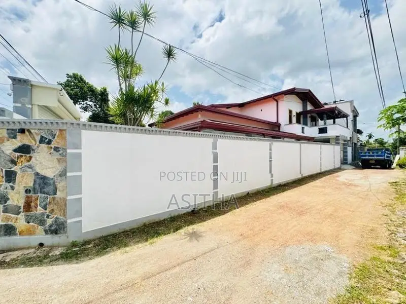 11 Perch Brand New Two Storey House in Kesbawa