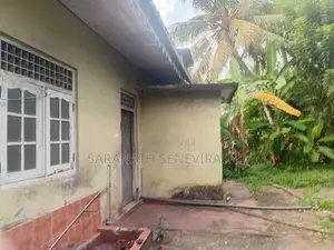 2 Storied House With 53 Perches - Avissawella අවිස්සාවේල්ල කර්මාන්තපුර