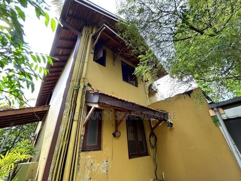 House in Well Residential Neighborhood Facing 25 Feet Rd Kotte