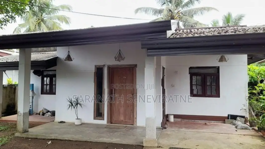 House for Sale in Wattekade, Moragahahena - Homagama