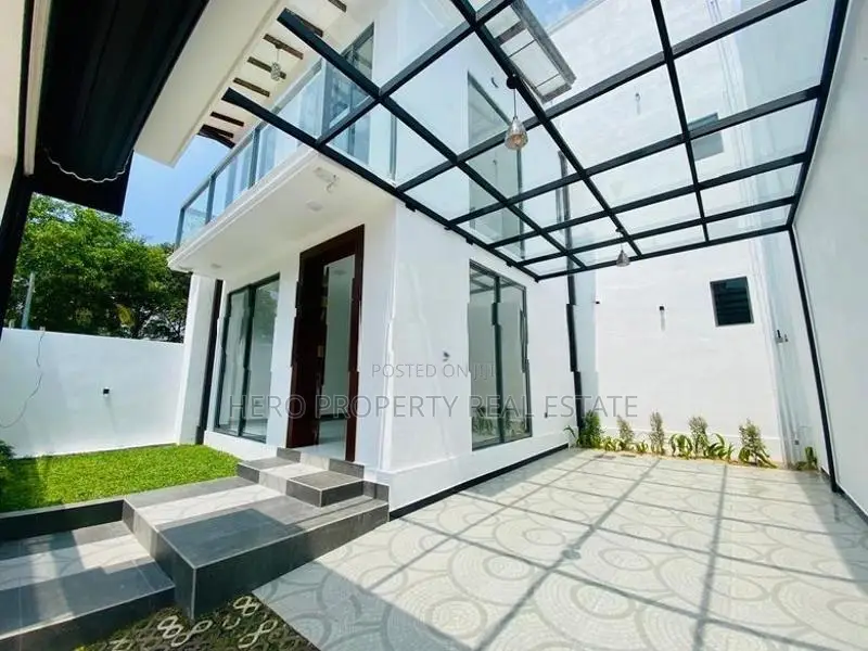 HAS207 - Modern Luxury House for Sale in Piliyandala