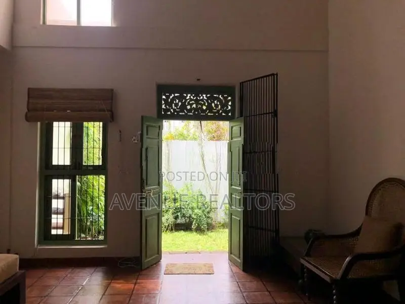 10 Perch Furnished 5BR House for Sale in Kotte (HS4748)