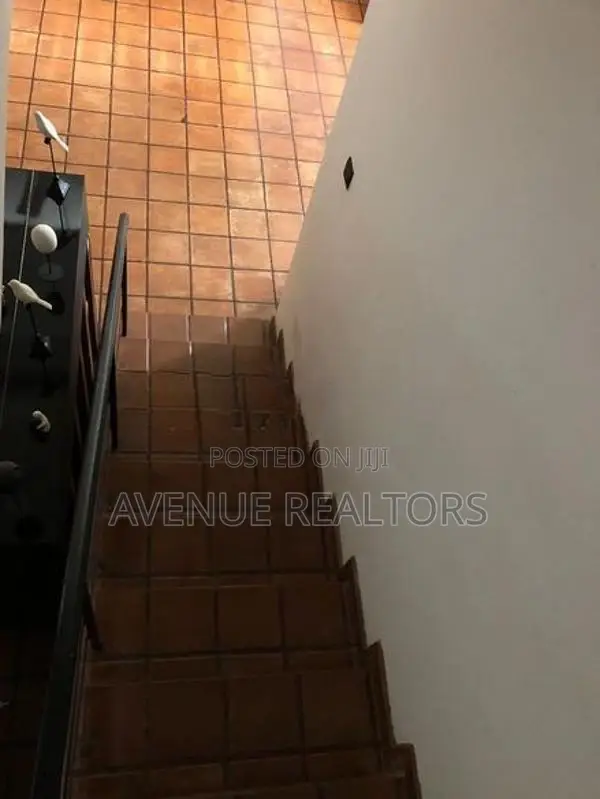 10 Perch Furnished 5BR House for Sale in Kotte (HS4748)
