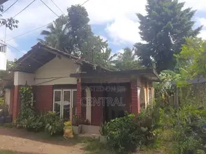 SUPER VALUABLE LAND WITH 4 HOUSES FOR SALE IN MODARA (C7-5202)