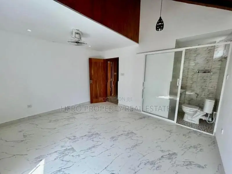 HAS211- Quality Valuable Cabana Type House for Sale in Piliyandala