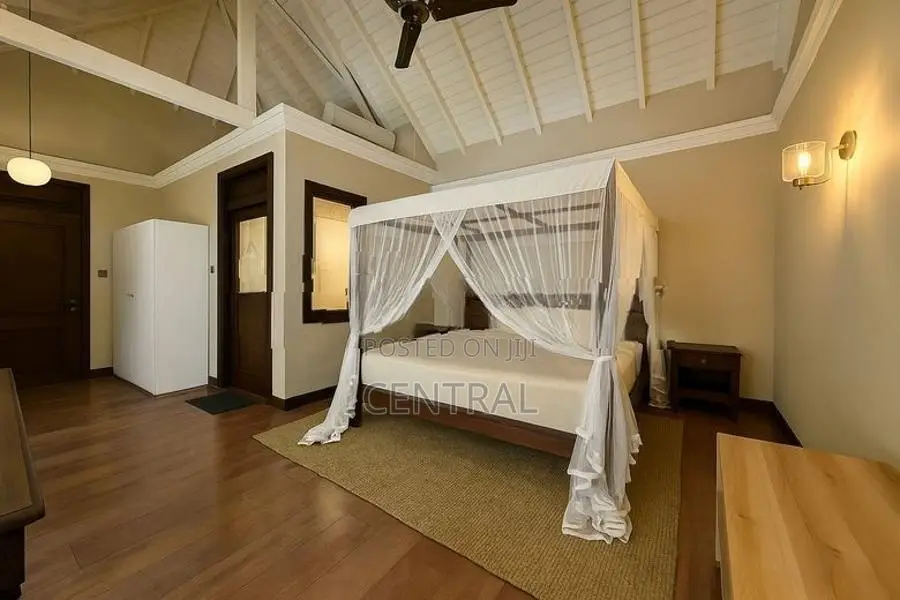 Luxury Furnishesd Apartment for Rent in Colombo 05 (C7-10275)