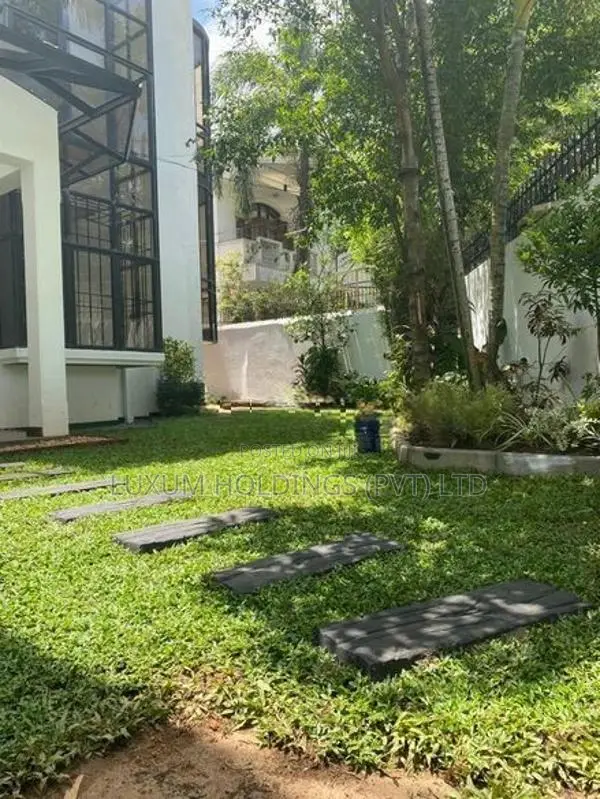 Large House For Rent Cotta Road Colombo 08 [ 1430C ]