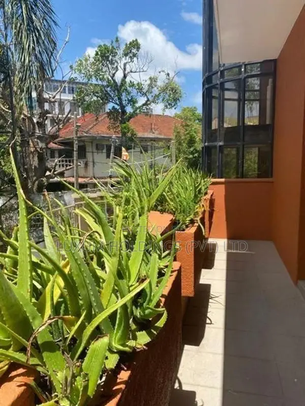 Large House For Rent Cotta Road Colombo 08 [ 1430C ]