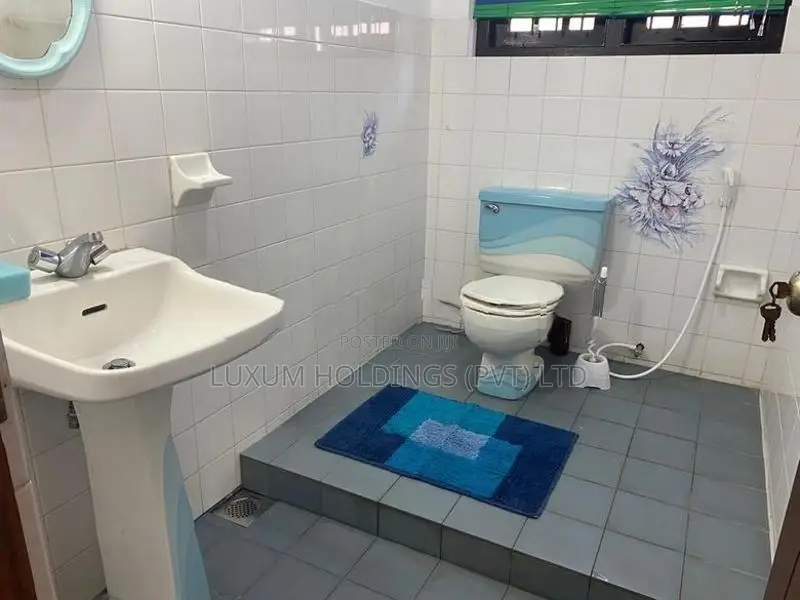Large House For Rent Cotta Road Colombo 08 [ 1430C ]